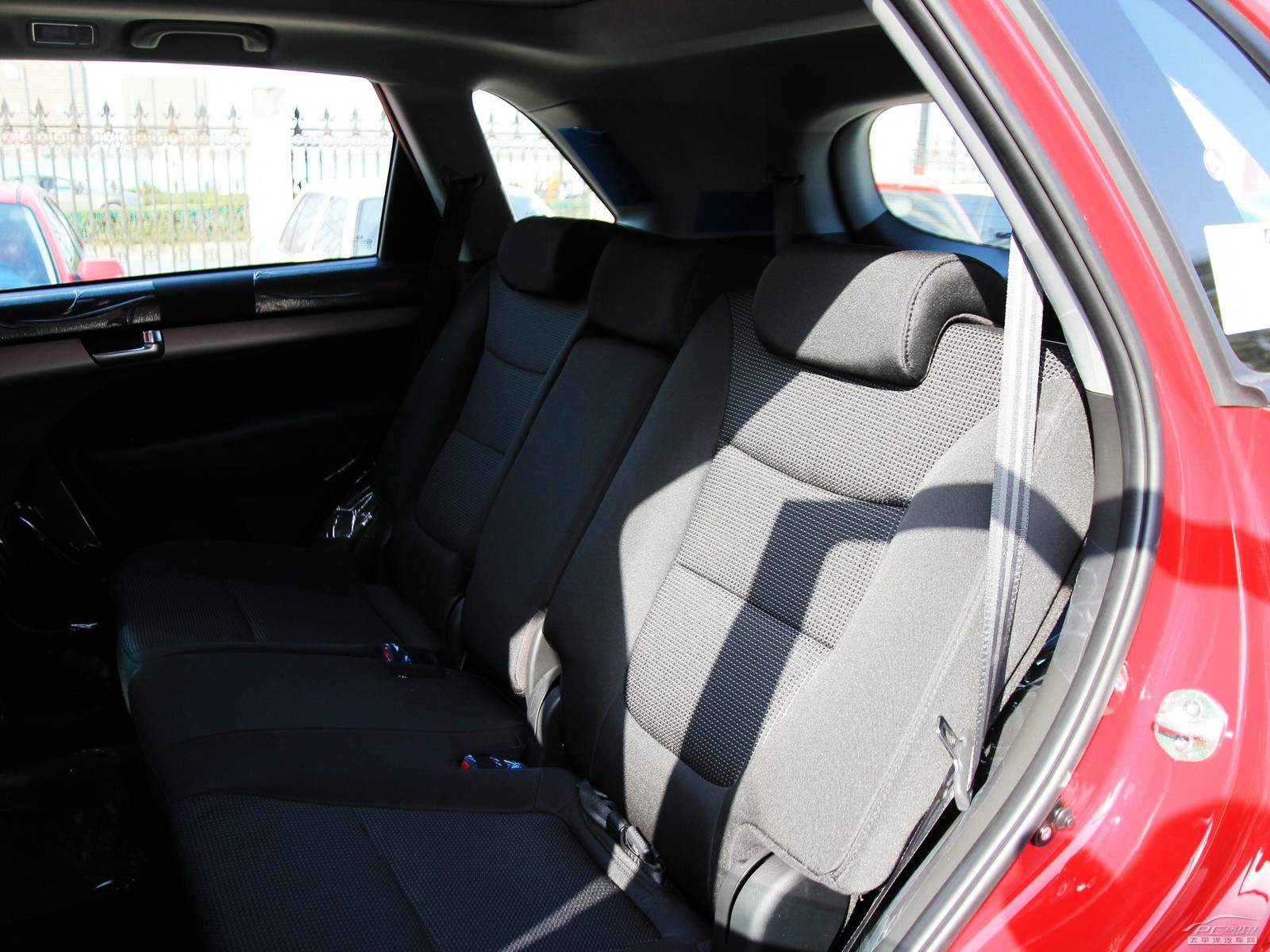 索蘭托內(nèi)飾高清大圖