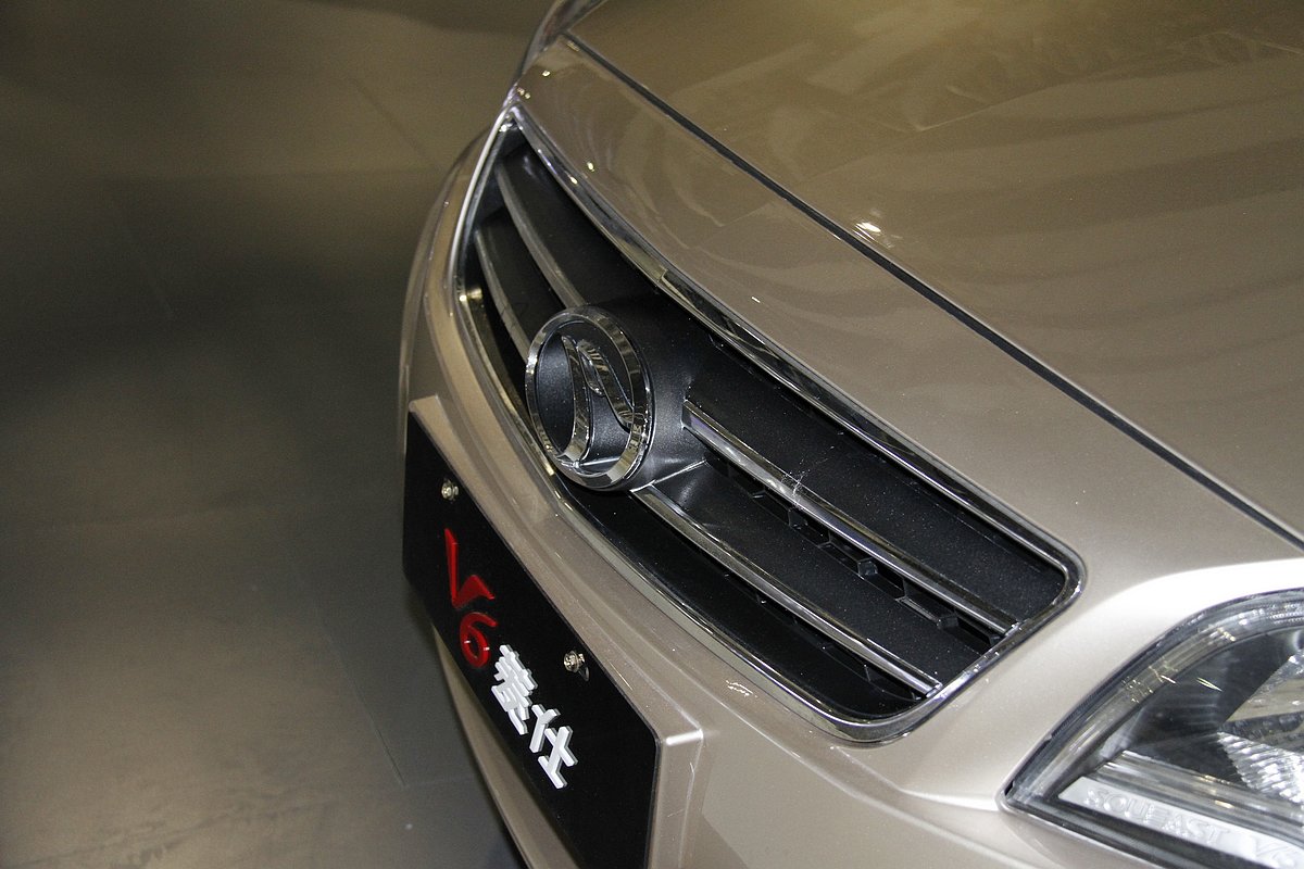 V6菱仕車展高清大圖