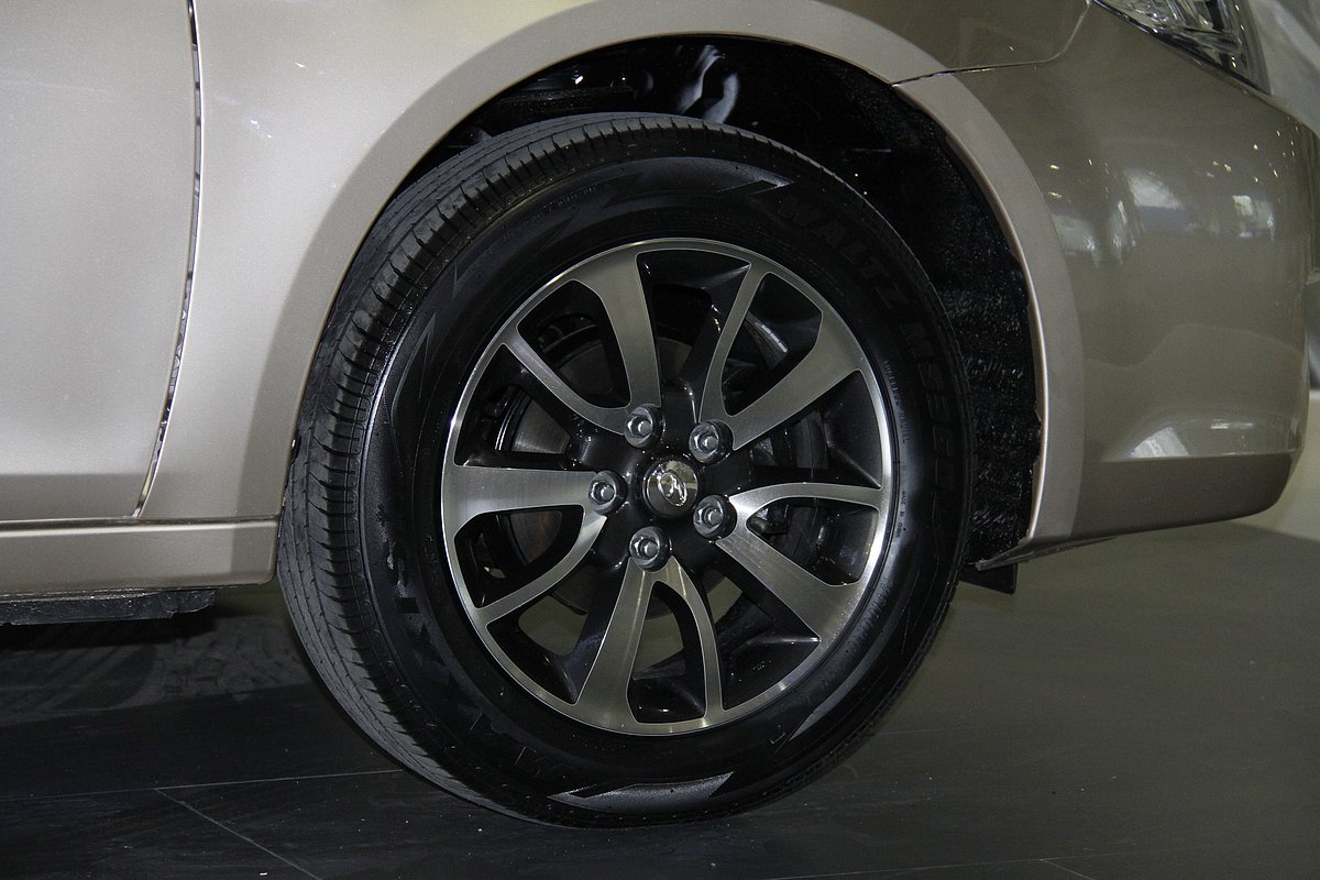 V6菱仕車展高清大圖