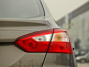 2012款 三廂 1.6L 自動(dòng)舒適型 2012款 三廂 1.6L 自動(dòng)舒適型