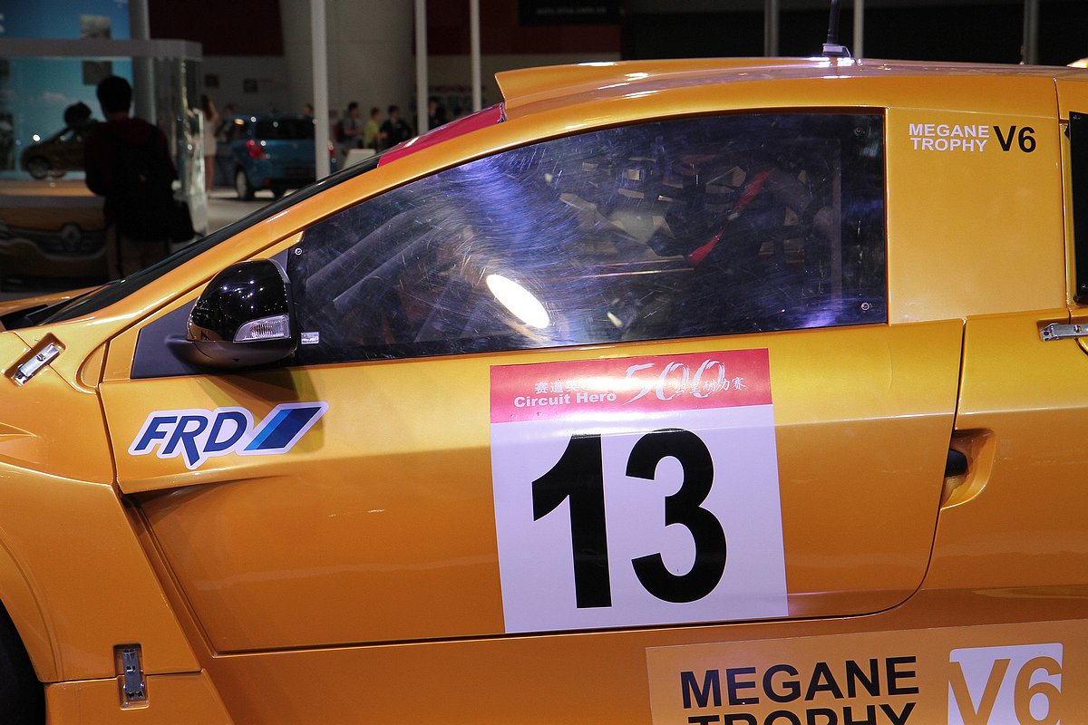 梅甘娜車(chē)展高清大圖