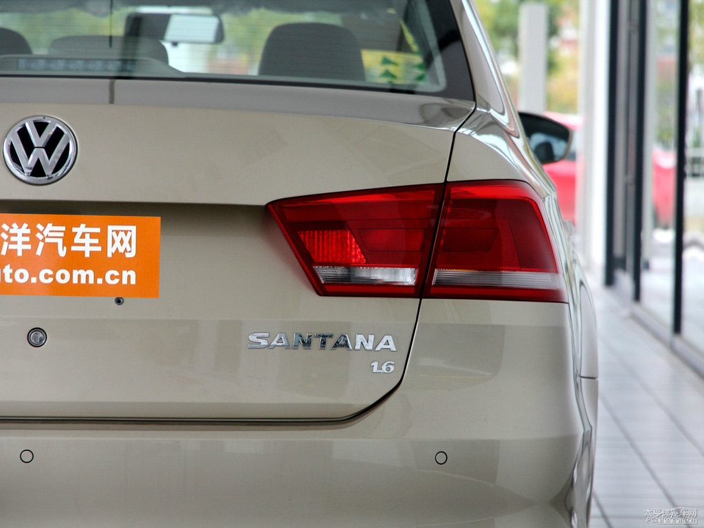 幸運(yùn)金桑塔納車(chē)尾外觀圖片