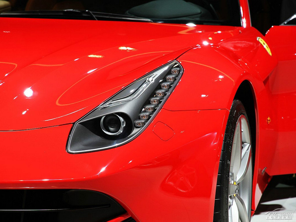 Rosso CorsaF12berlinetta܇^^DƬ