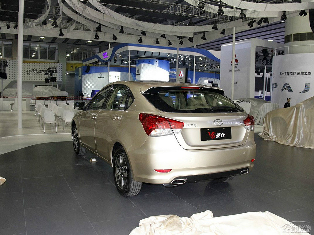 V6^DƬ