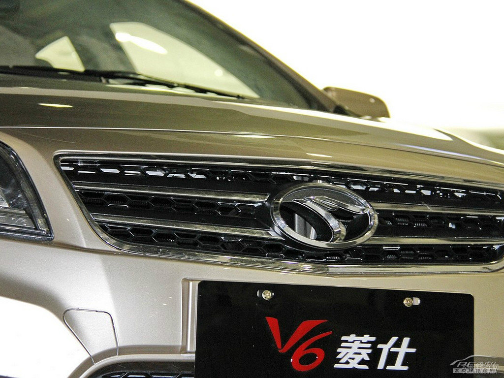 V6^DƬ