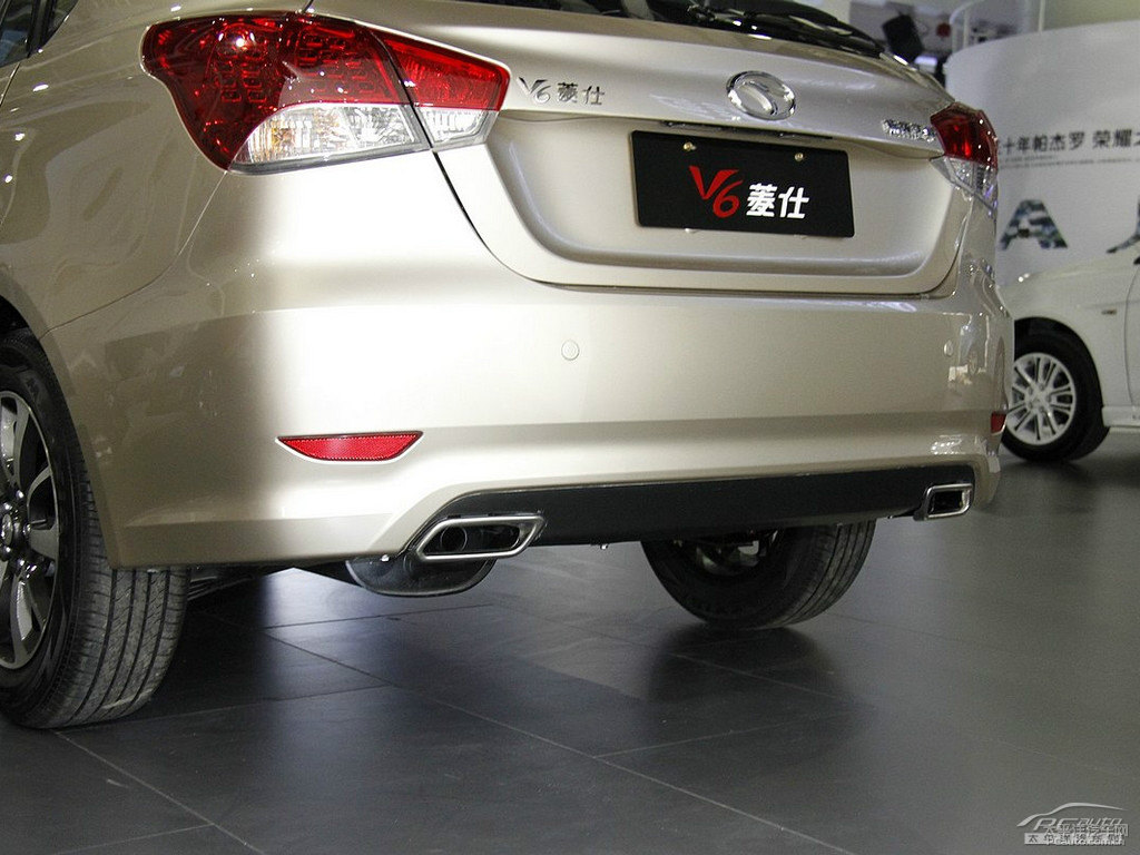 V6^DƬ