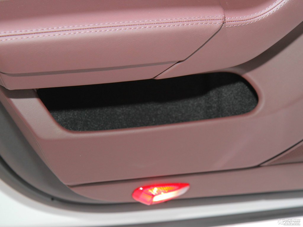 (x)Panamera܇(ni)DƬ