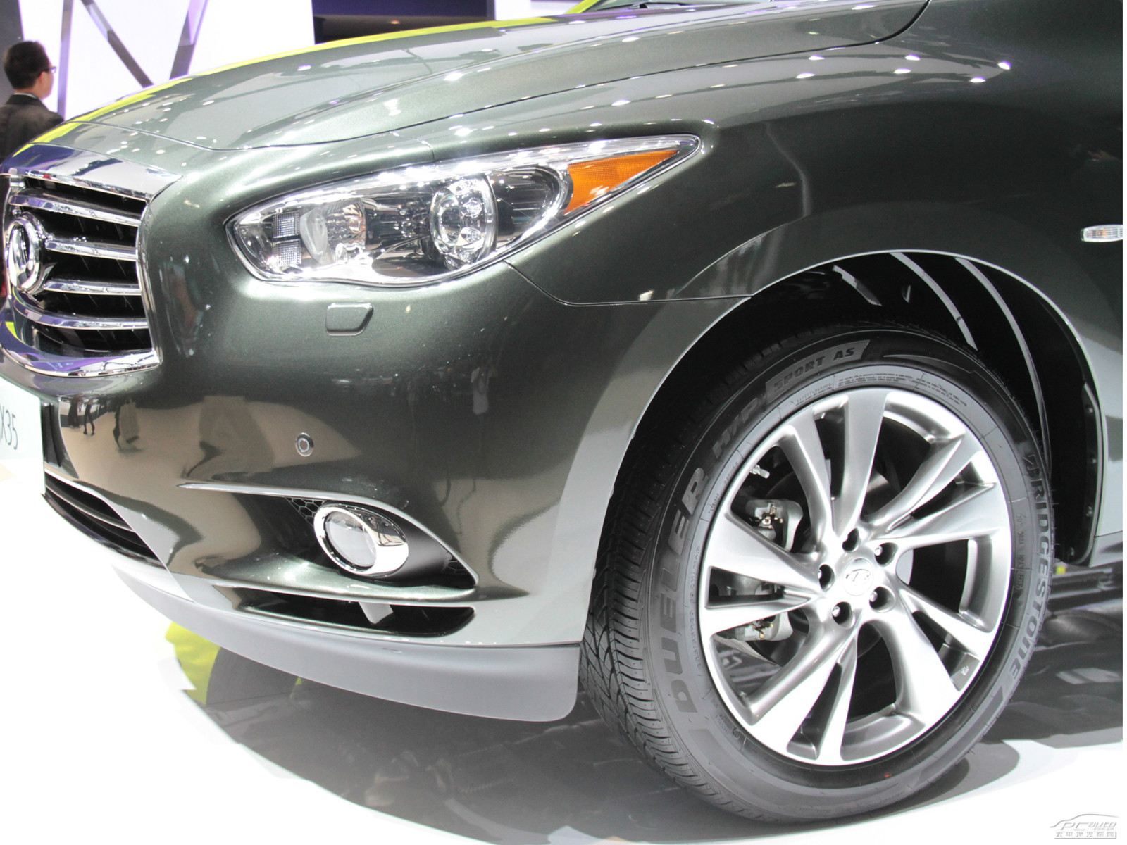 英菲尼迪JX外觀高清大圖