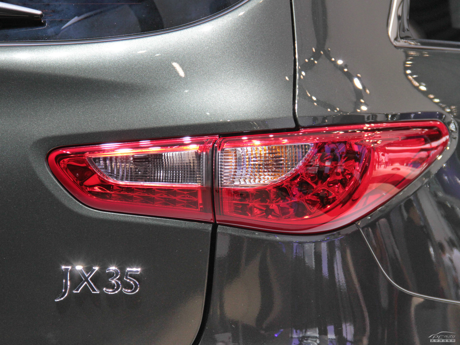 英菲尼迪JX外觀高清大圖