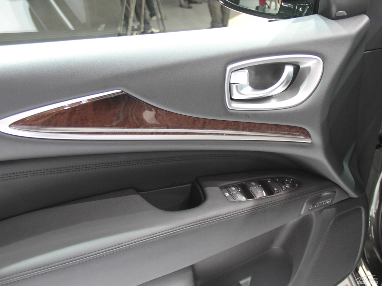 英菲尼迪JX內(nèi)飾高清大圖