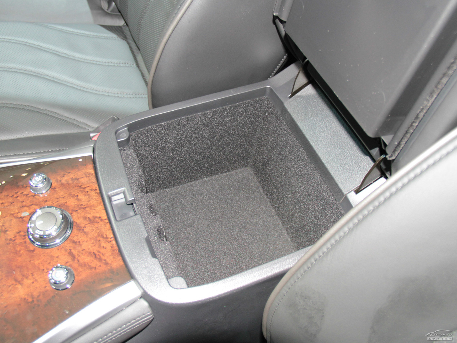 英菲尼迪JX空間高清大圖