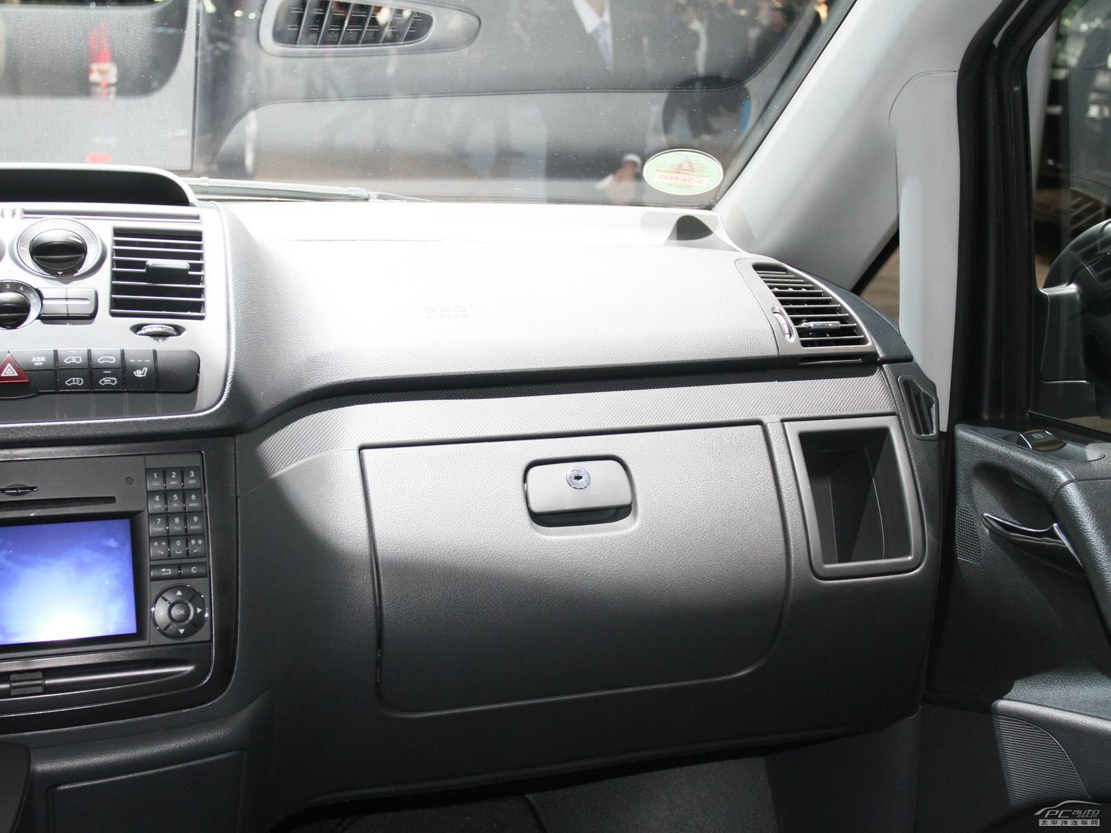 唯雅諾(進口)內飾高清大圖