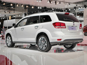 2012款 2.4L 兩驅(qū)豪華型 2012款 2.4L 兩驅(qū)豪華型