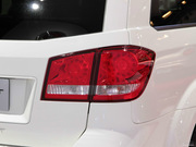 2012款 2.4L 兩驅(qū)豪華型 2012款 2.4L 兩驅(qū)豪華型
