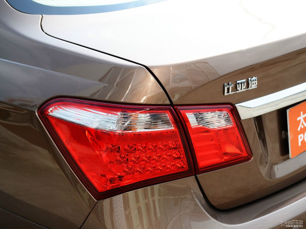 麥加金比亞迪G6車尾外觀圖片
