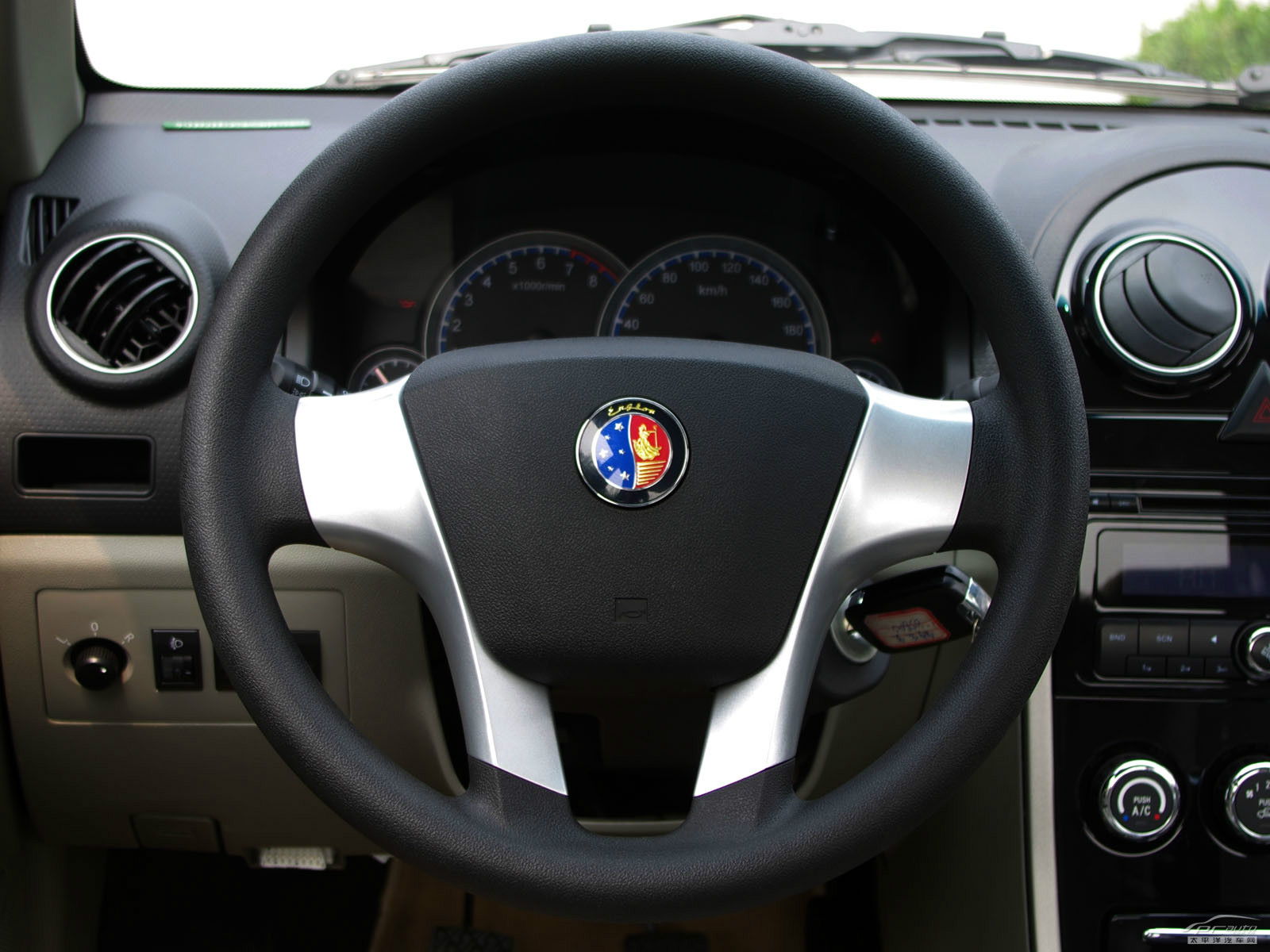 吉利SC3內(nèi)飾高清大圖