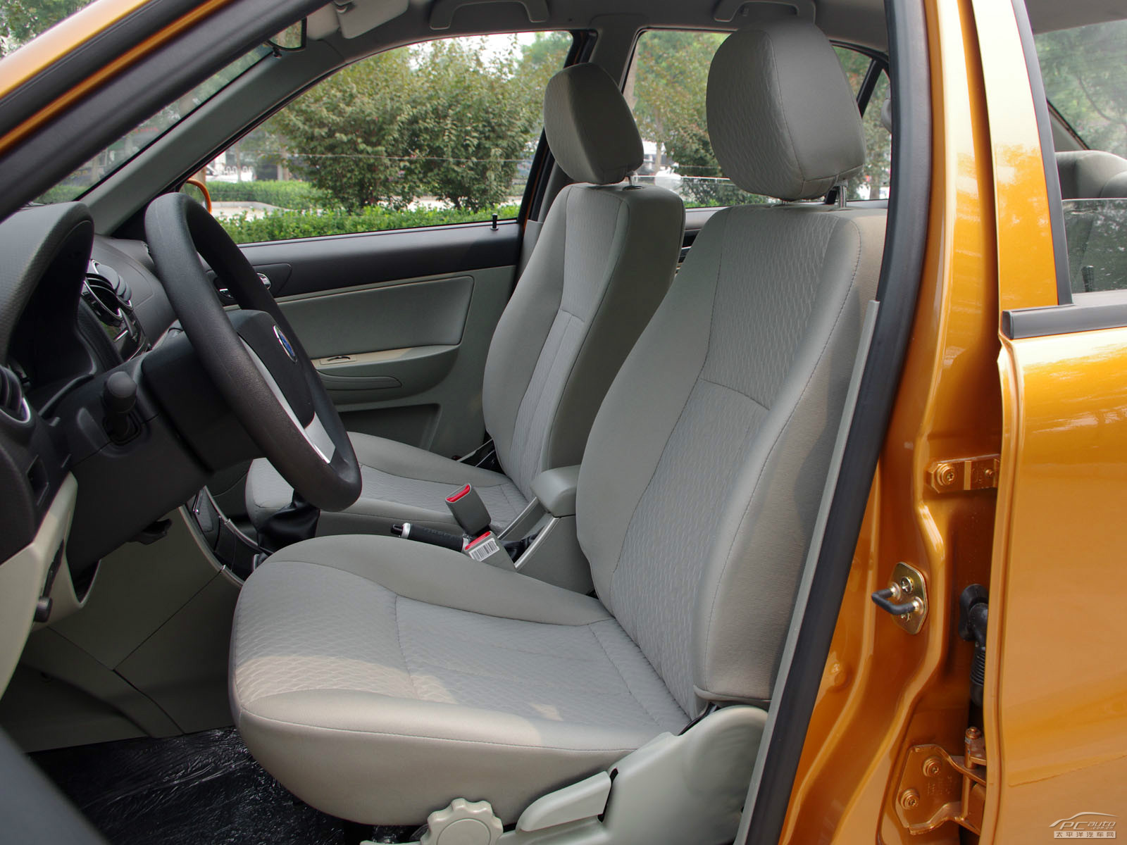 吉利SC3內飾高清大圖