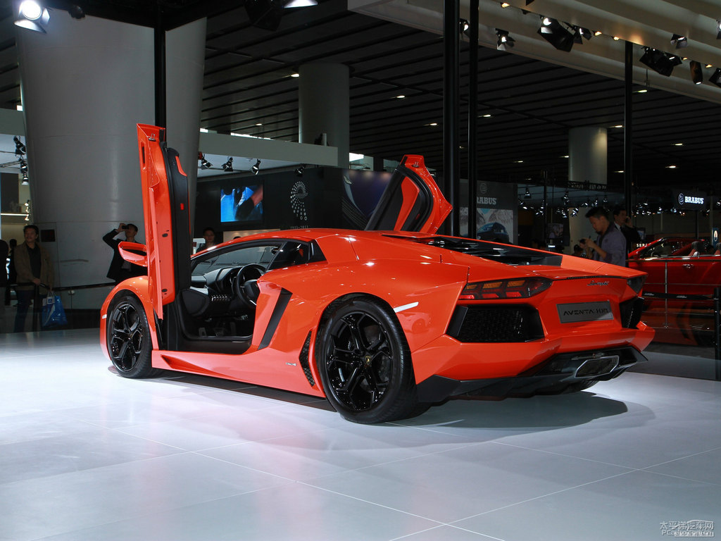 橙色Aventador整車外觀外觀圖片