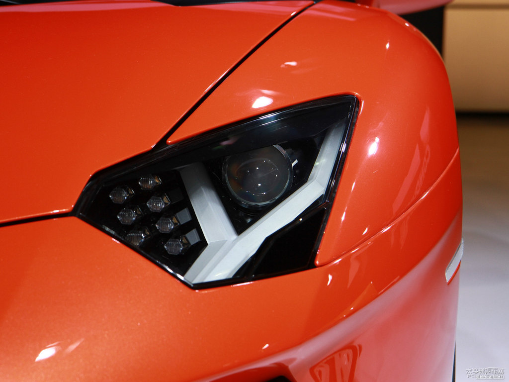 橙色Aventador車頭外觀圖片