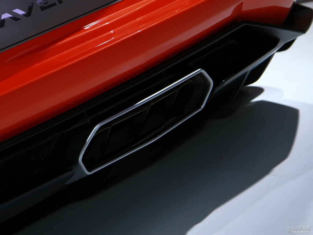 橙色Aventador車尾外觀圖片