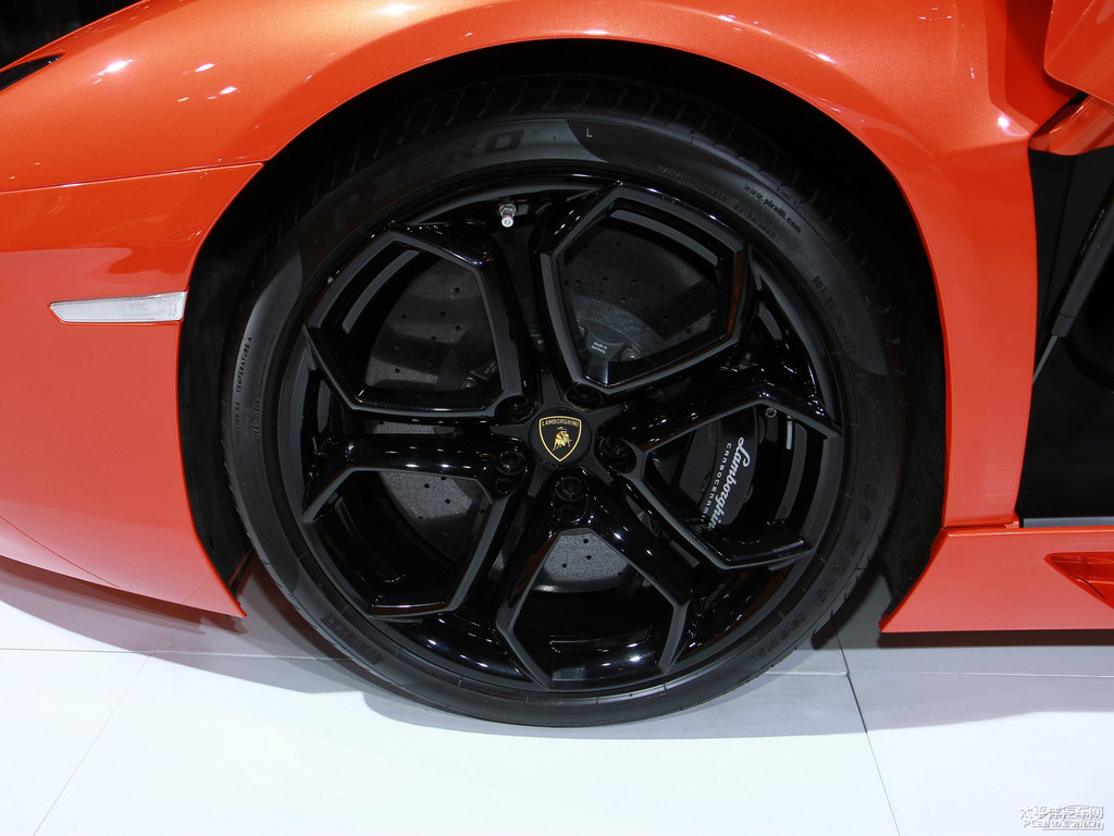 橙色Aventador車(chē)身外觀圖片