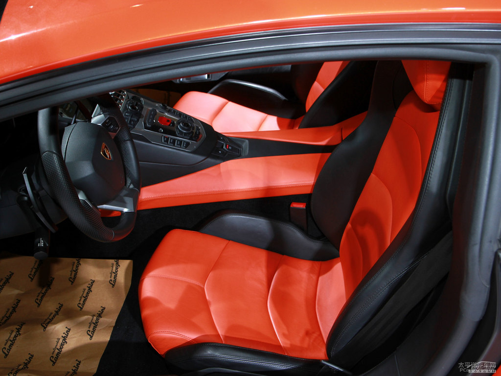 ɫAventador΃(ni)DƬ
