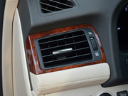 2012款 2.5L Royal Saloon 尊貴版 2012款 2.5L Royal Saloon 尊貴版