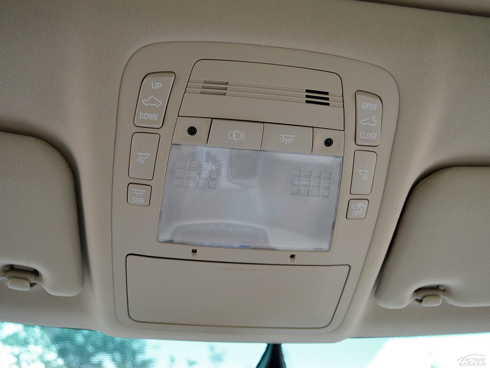 皇冠內(nèi)飾高清大圖