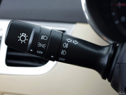 2012款 1.6L 自動(dòng)尊貴型 2012款 1.6L 自動(dòng)尊貴型