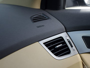 2012款 1.6L 自動(dòng)尊貴型 2012款 1.6L 自動(dòng)尊貴型