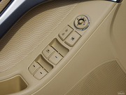 2012款 1.6L 自動(dòng)尊貴型 2012款 1.6L 自動(dòng)尊貴型