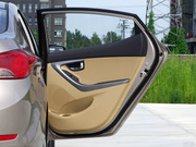 2012款 1.6L 自動(dòng)尊貴型 2012款 1.6L 自動(dòng)尊貴型