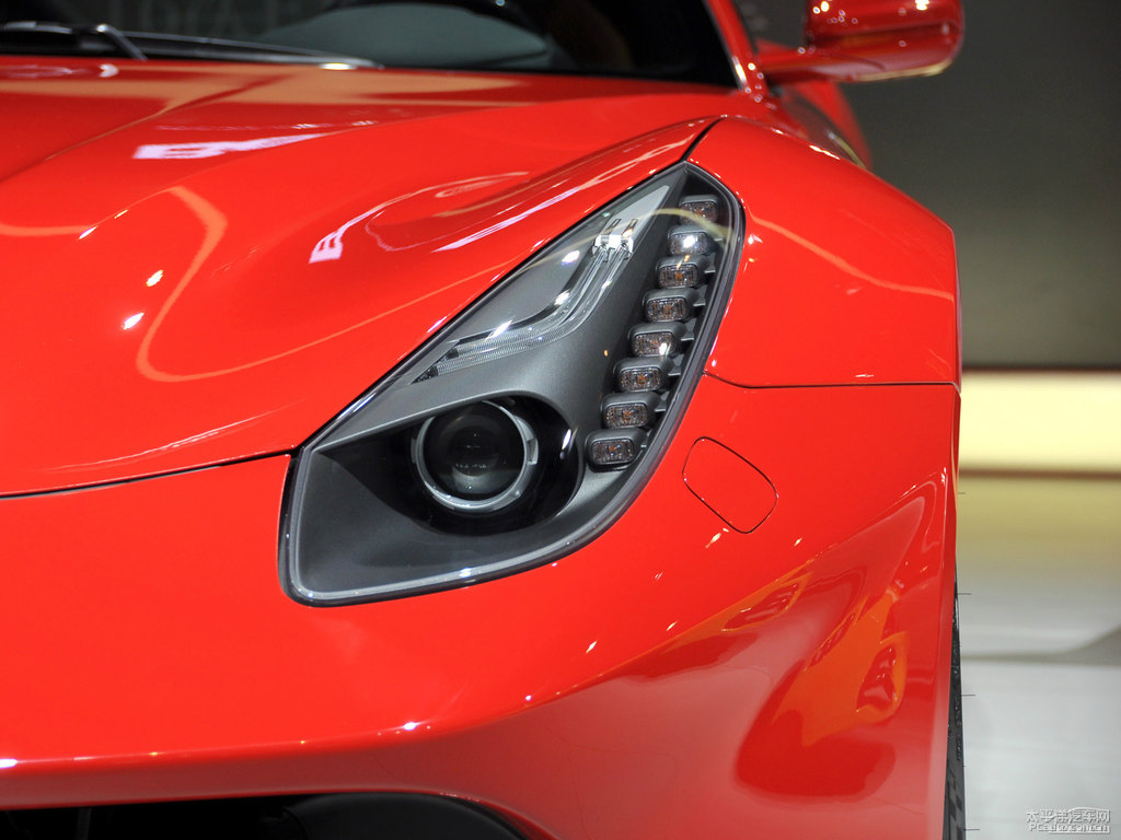 Rosso CorsaF12berlinetta܇(ch)^^(gun)DƬ
