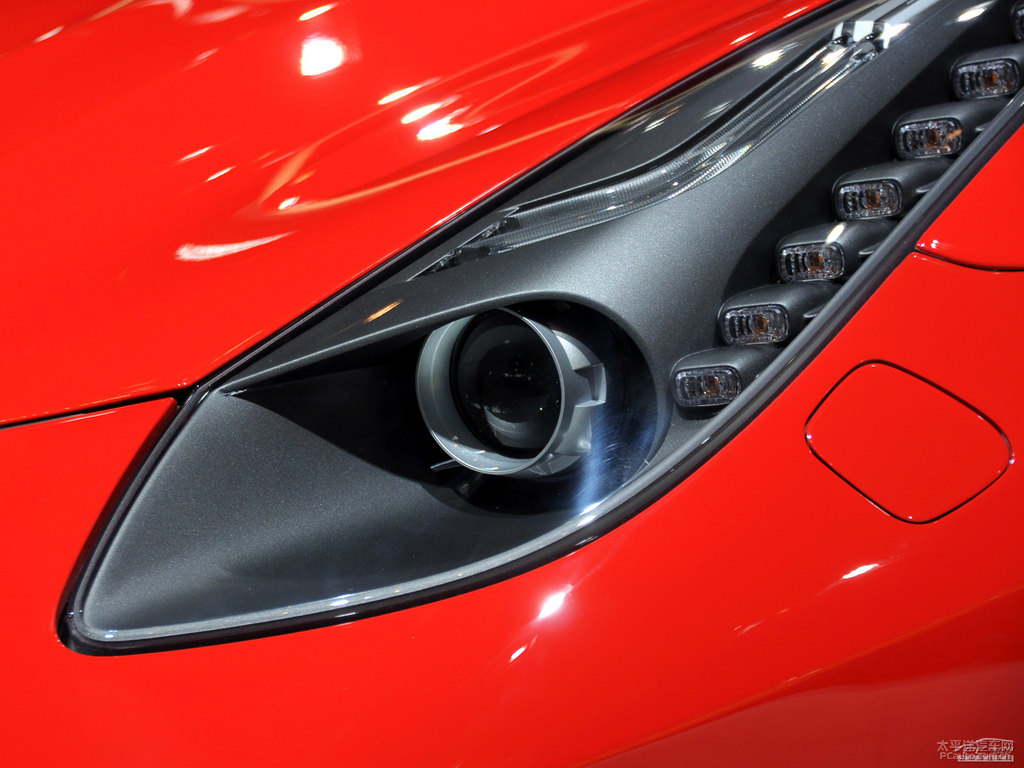 Rosso CorsaF12berlinetta܇^^DƬ