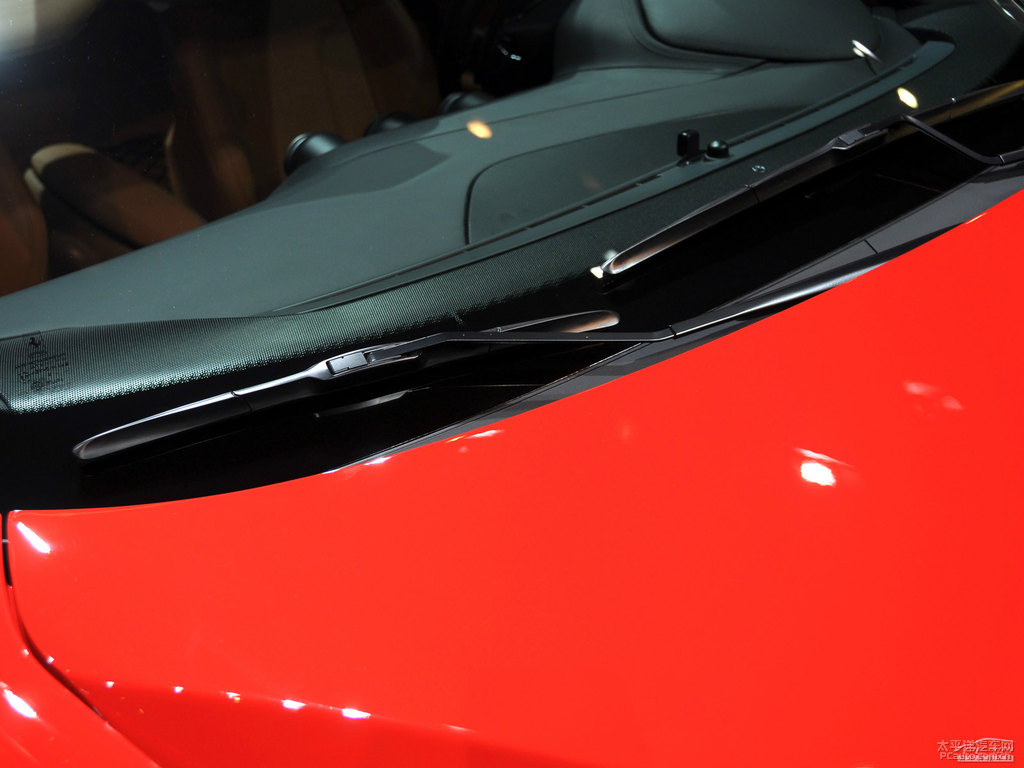 Rosso CorsaF12berlinetta܇^DƬ