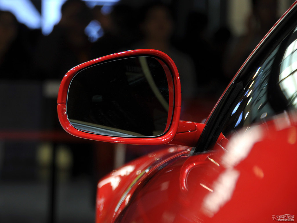 Rosso CorsaF12berlinetta܇^DƬ