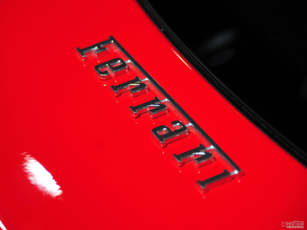 Rosso CorsaF12berlinetta܇β^DƬ