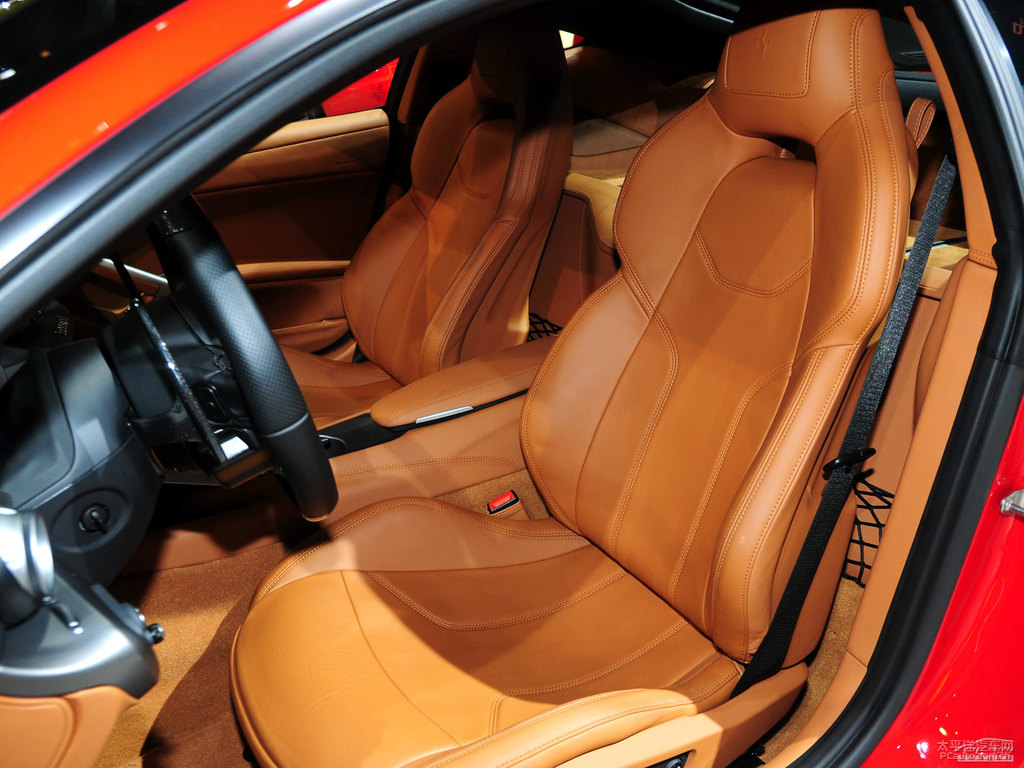 Rosso CorsaF12berlinetta΃(ni)DƬ