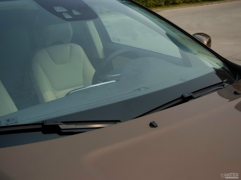 ~ɫ֠XC60(M)^DƬ