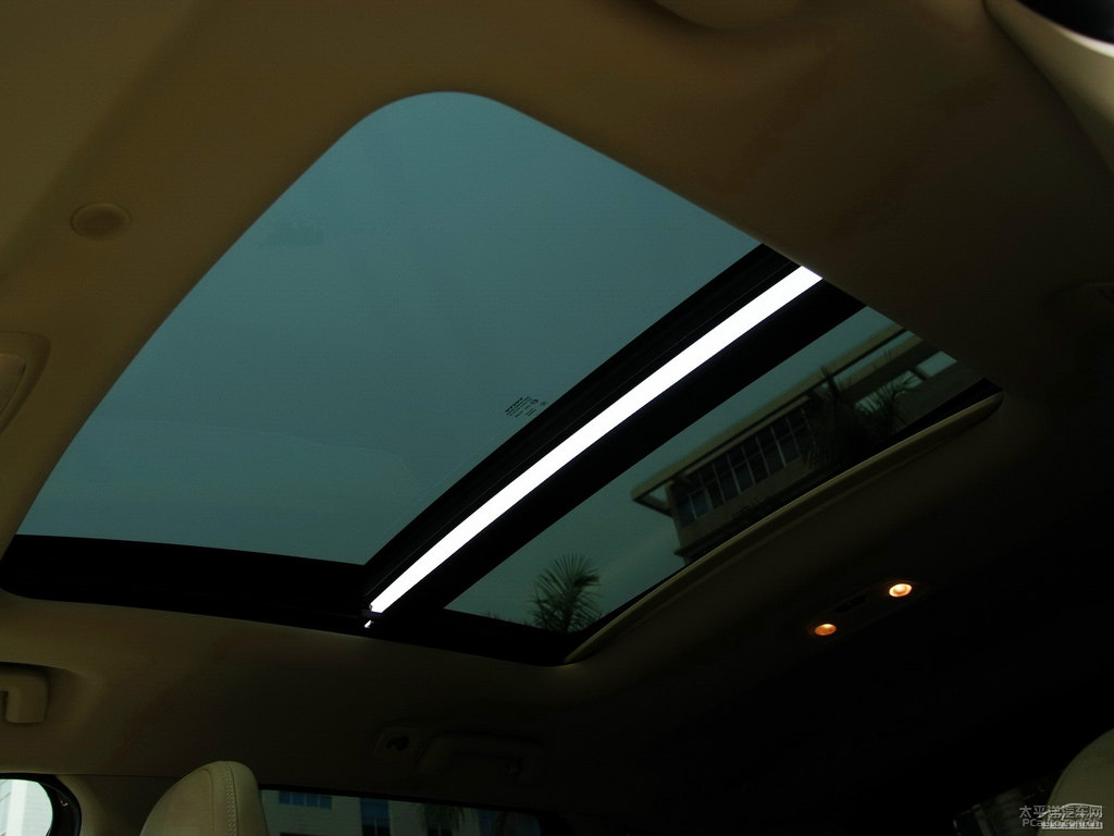 ~ɫ֠XC60(M(jn))(ni)DƬ