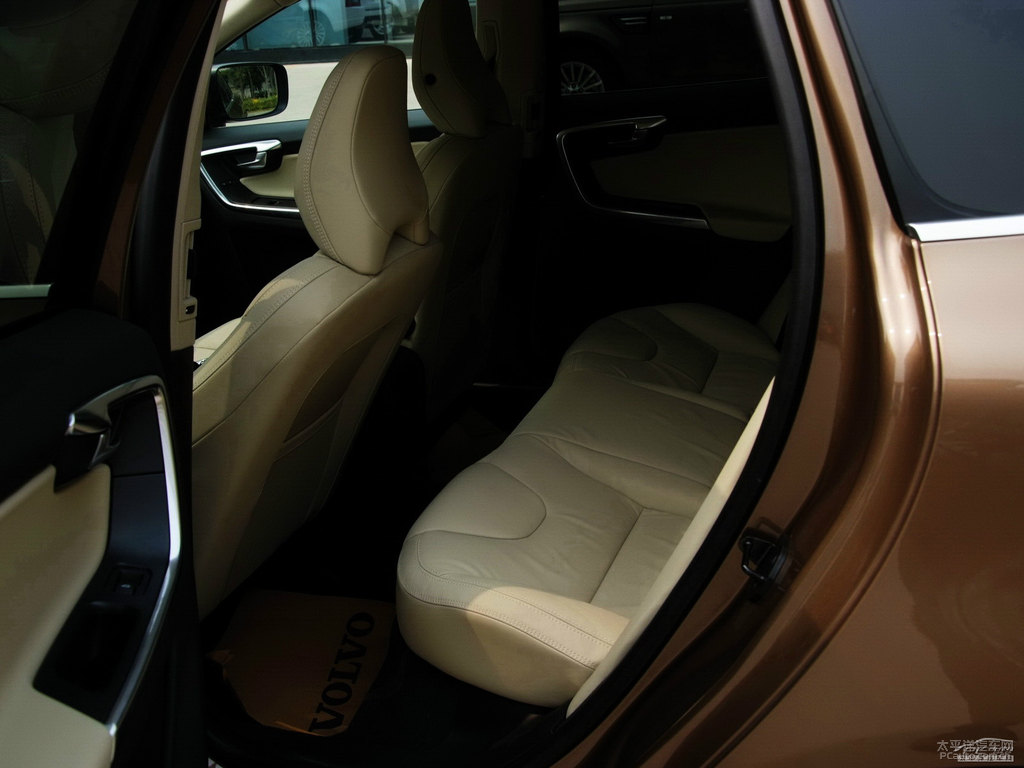 ~ɫ֠XC60(M)gDƬ