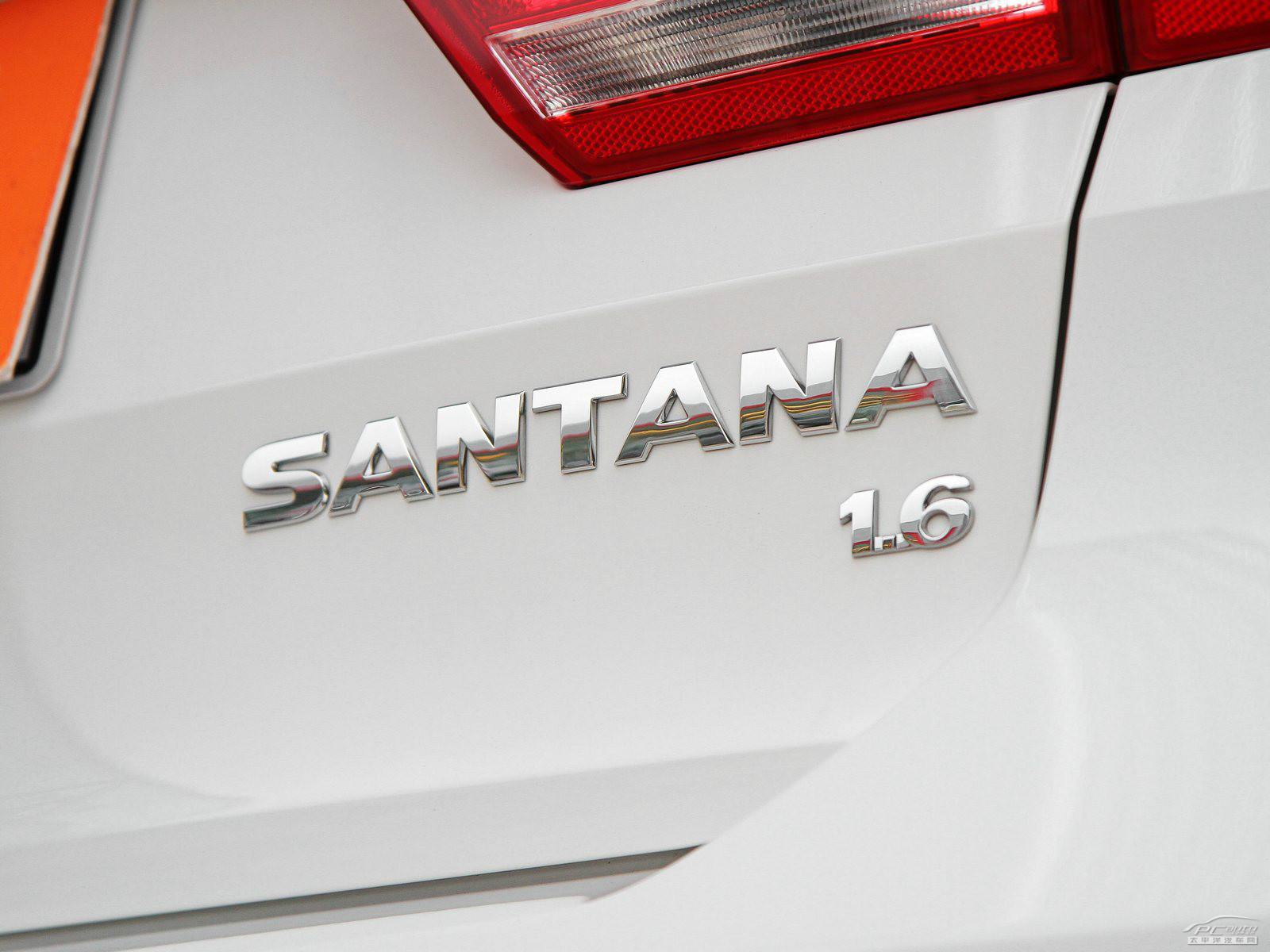 桑塔納外觀高清大圖