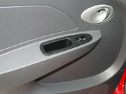 2012款 1.0L 手動(dòng)舒適型 2012款 1.0L 手動(dòng)舒適型