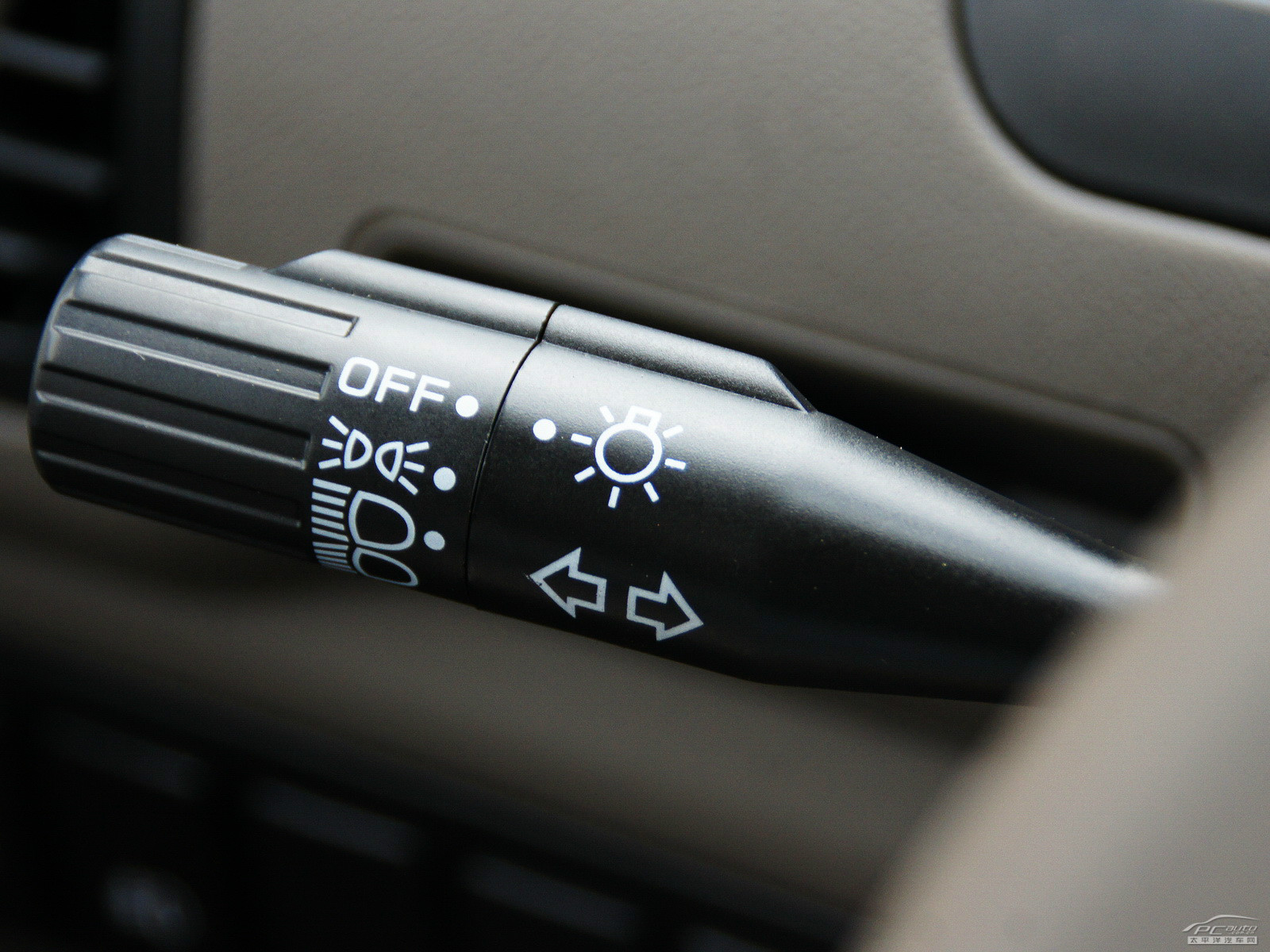 佳寶V70內(nèi)飾高清大圖