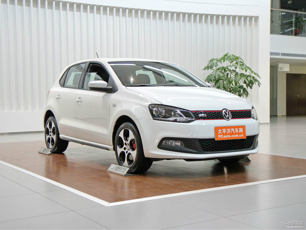極地白大眾Polo整車(chē)外觀外觀圖片