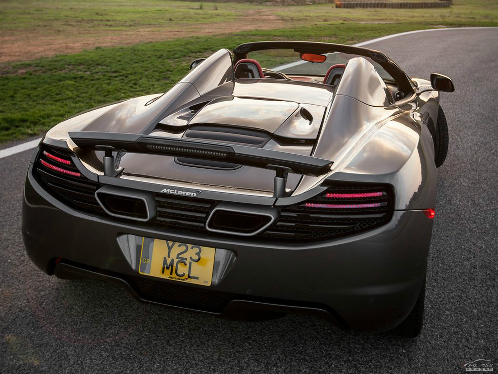 邁凱倫MP4-12C外觀高清大圖