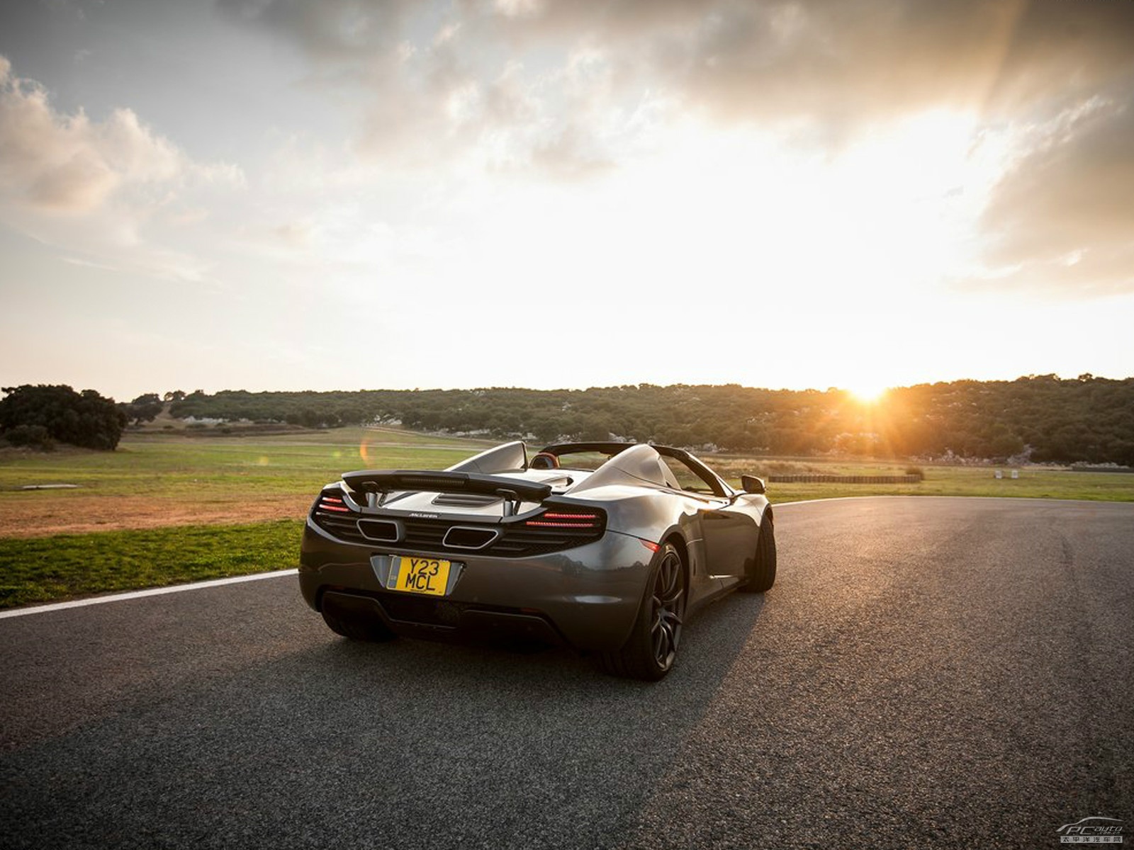 邁凱倫MP4-12C外觀高清大圖