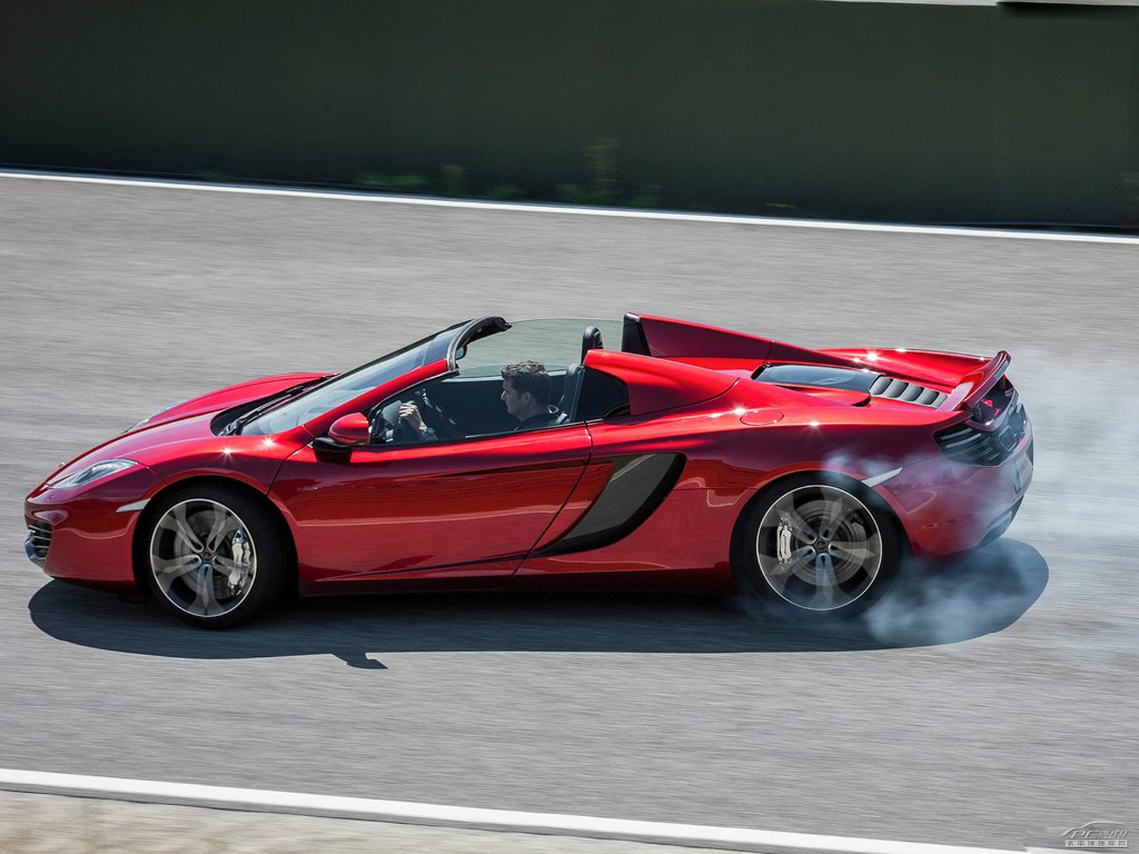 邁凱倫MP4-12C外觀高清大圖