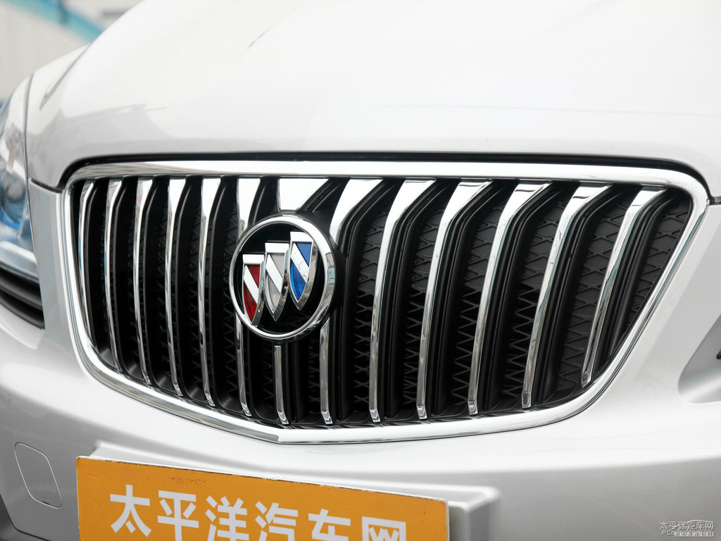 冰川銀昂科拉車頭外觀圖片