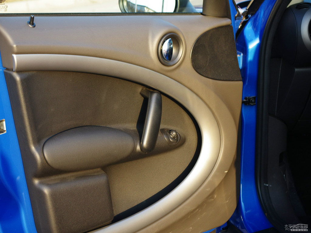 {ɫMINI COUNTRYMAN܇(ni)DƬ